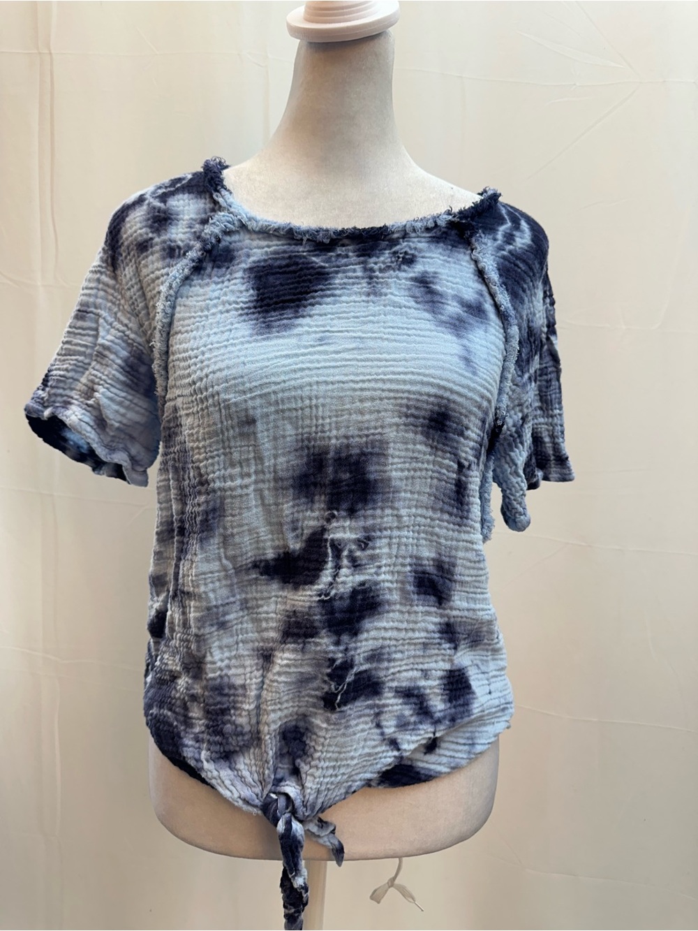 Red Haute Blue Tie-Dye Short Sleeve Gauze Knot Front Top XS